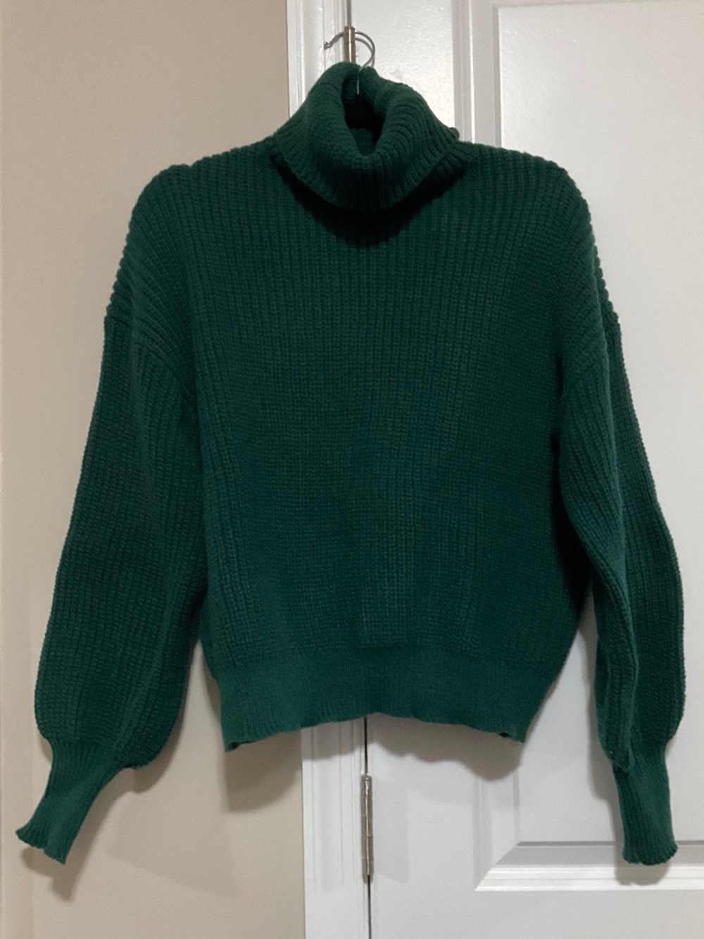 Chunky knit turtleneck forest green small women EUC
